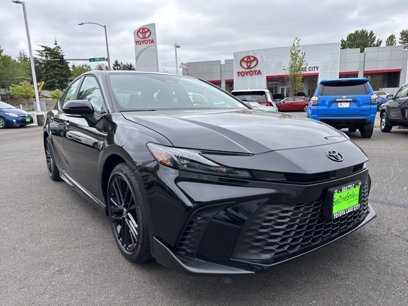 New 2025 Toyota Camry SE