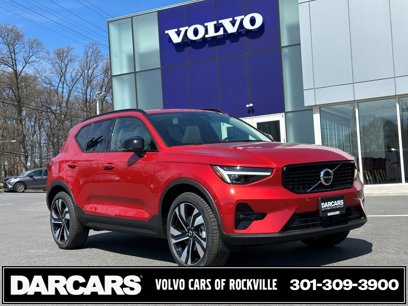 New 2025 Volvo XC40 B5 Ultra w/ Climate Package