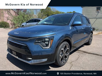 New 2025 Kia Niro SX Touring