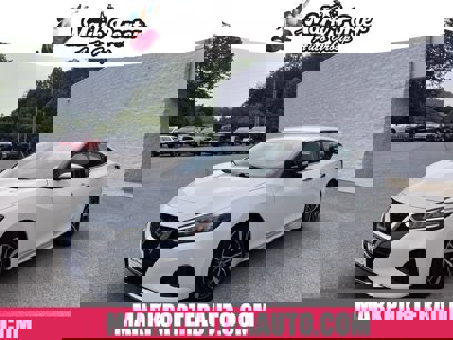 Used 2023 Nissan Maxima SV w/ Floor Mat Group