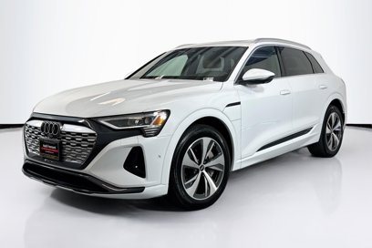 Used 2024 Audi Q8 e-tron Premium Plus w/ Premium Plus Package