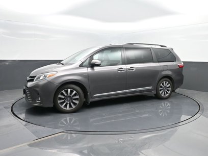 Used 2019 Toyota Sienna Limited Premium