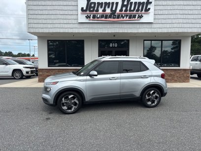 Used 2022 Hyundai Venue SEL