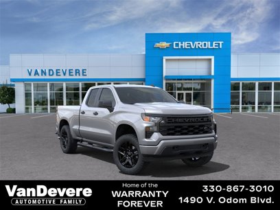 New 2025 Chevrolet Silverado 1500 Custom w/ Turbomax Blackout Package