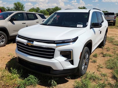 New 2025 Chevrolet Traverse LT