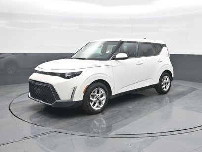 Used 2023 Kia Soul LX w/ LX Technology Package