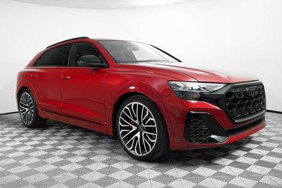New 2025 Audi SQ8 Prestige