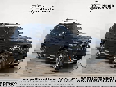 Used 2022 BMW X3 xDrive30i w/ Premium Package 2