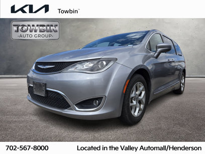 Used 2017 Chrysler Pacifica Touring-L w/ Tire & Wheel Group