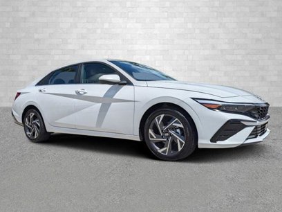New 2025 Hyundai Elantra SEL