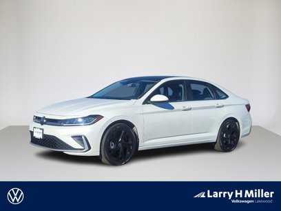 New 2025 Volkswagen Jetta SE