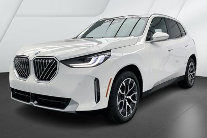 New 2025 BMW X3 xDrive30 w/ Premium Package