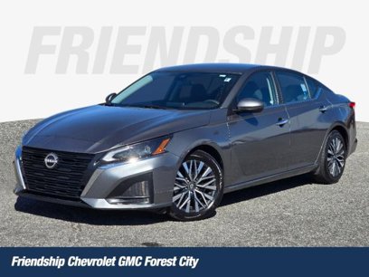 Used 2023 Nissan Altima 2.5 SV