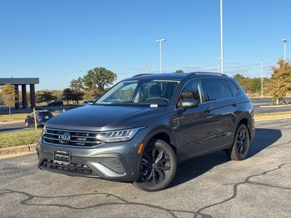 New 2024 Volkswagen Tiguan SE