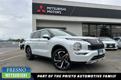 New 2025 Mitsubishi Outlander SE