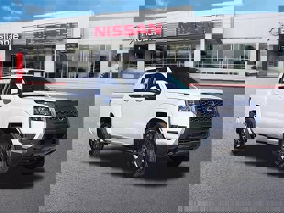 New 2025 Nissan Frontier SV w/ Tow Package