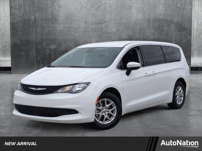 Certified 2023 Chrysler Voyager LX