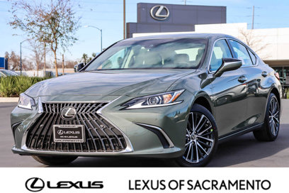 New 2025 Lexus ES 300h w/ Premium Package
