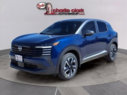 New 2025 Nissan Kicks SV