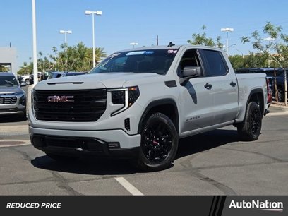 Certified 2024 GMC Sierra 1500 Pro w/ Graphite Edition