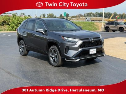 New 2025 Toyota RAV4 SE