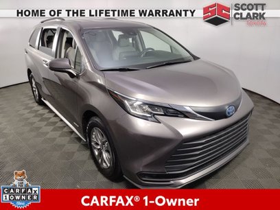 Used 2021 Toyota Sienna LE