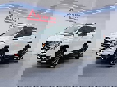 Used 2024 GMC Terrain SLT