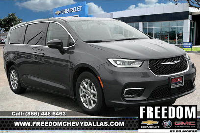 Used 2023 Chrysler Pacifica Touring-L