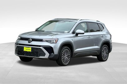 New 2025 Volkswagen Taos SE