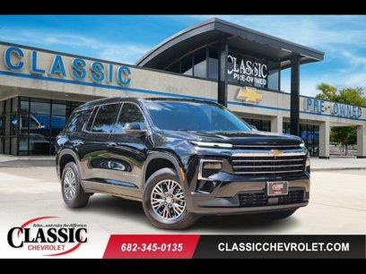 Used 2025 Chevrolet Traverse LT w/ Driver Confidence Package