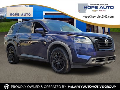 Used 2022 Nissan Pathfinder SV