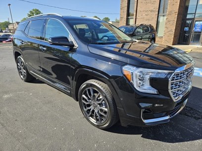 Used 2023 GMC Terrain Denali w/ Black Diamond Edition