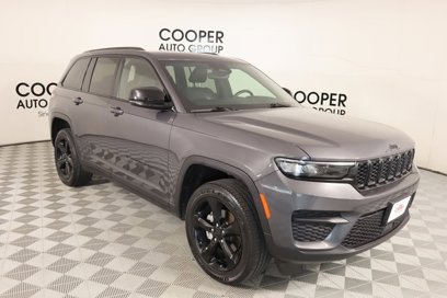 Used 2022 Jeep Grand Cherokee Altitude
