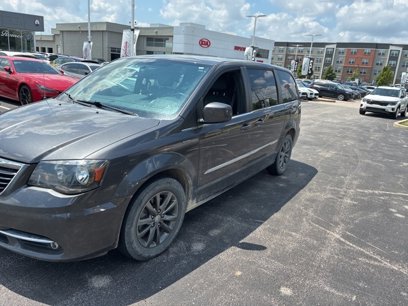 Used 2015 Chrysler Town & Country S