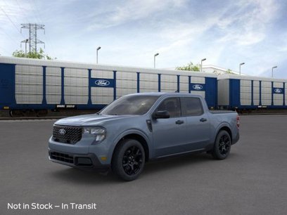New 2025 Ford Maverick XLT w/ Black Appearance Package