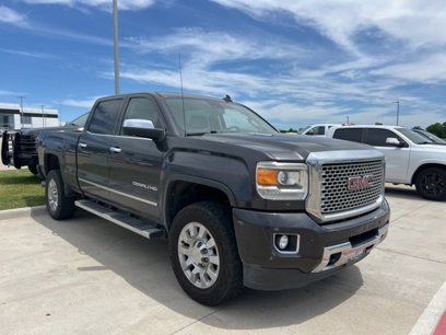 Used 2016 GMC Sierra 2500 Denali w/ Duramax Plus Package