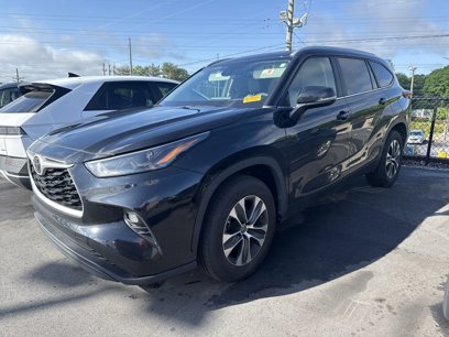 Used 2023 Toyota Highlander XLE