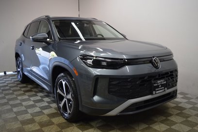 New 2025 Volkswagen Tiguan SE