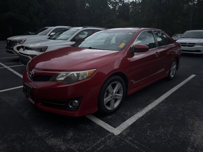 Used 2014 Toyota Camry SE
