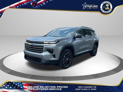 New 2025 Chevrolet Traverse LT w/ Sun and Wheel Package