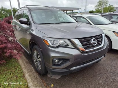 Used 2020 Nissan Pathfinder SV