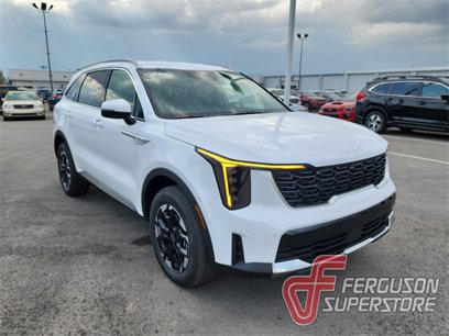 New 2025 Kia Sorento S
