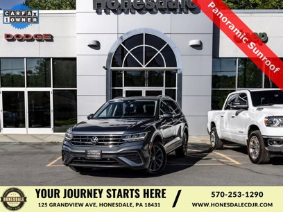 Used 2022 Volkswagen Tiguan SE w/ Panoramic Sunroof Package