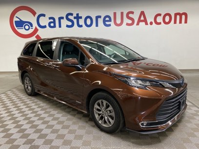 Used 2021 Toyota Sienna XLE
