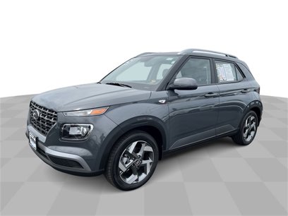 Used 2025 Hyundai Venue SEL