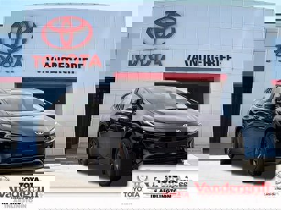 New 2025 Toyota Prius LE