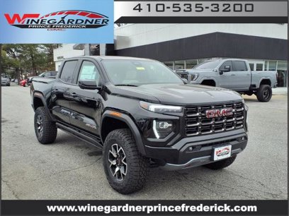 New 2025 GMC Canyon AT4 w/ AT4X Package