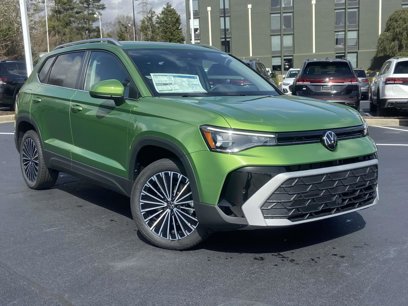 New 2025 Volkswagen Taos SE