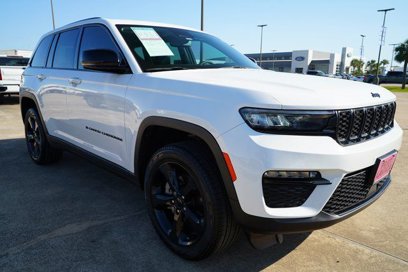 Used 2024 Jeep Grand Cherokee Limited w/ Black Appearance Package