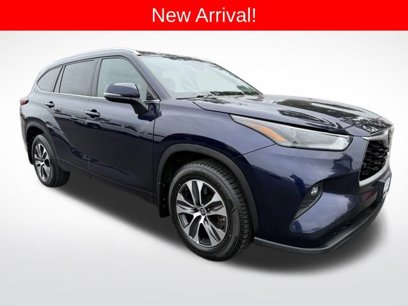 Used 2022 Toyota Highlander XLE